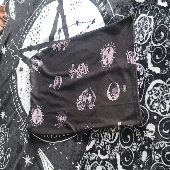 Iron Fist Skirt - Picture 2 of 8